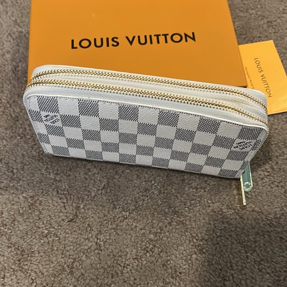 Double zippy wallet - Picture 2 of 4